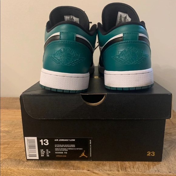 NIKE Air Jordan 1 Low - Picture 3 of 7